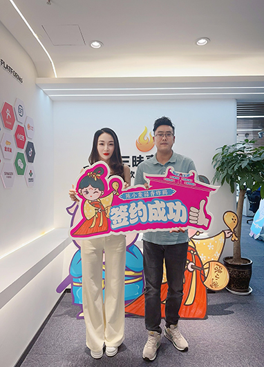 恭喜|陳小蠻蒜香炸雞正式簽約商洛萬達(dá)店